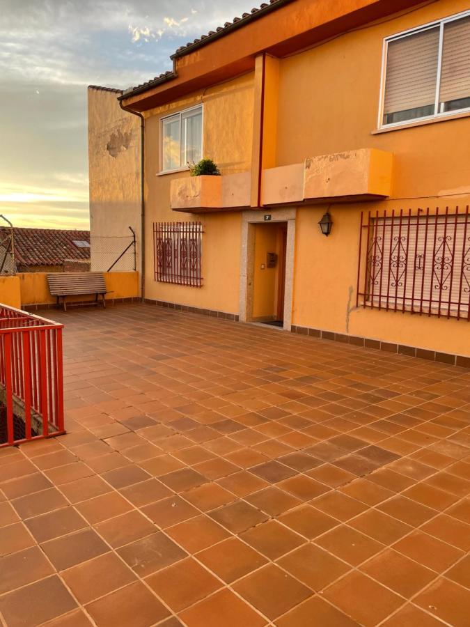 Apartamento Turistico Avila Vut Exteriör bild